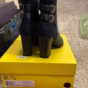 Kenneth Cole Navy Blue Leather and Suede Boots - Size 7 - Brand New with a heel
